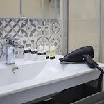 Hotel Vestay George V *